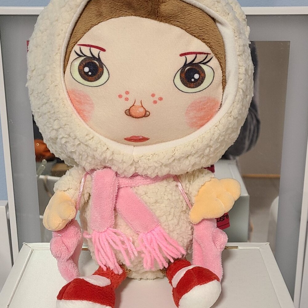 CUSTO BARCELONA Doll